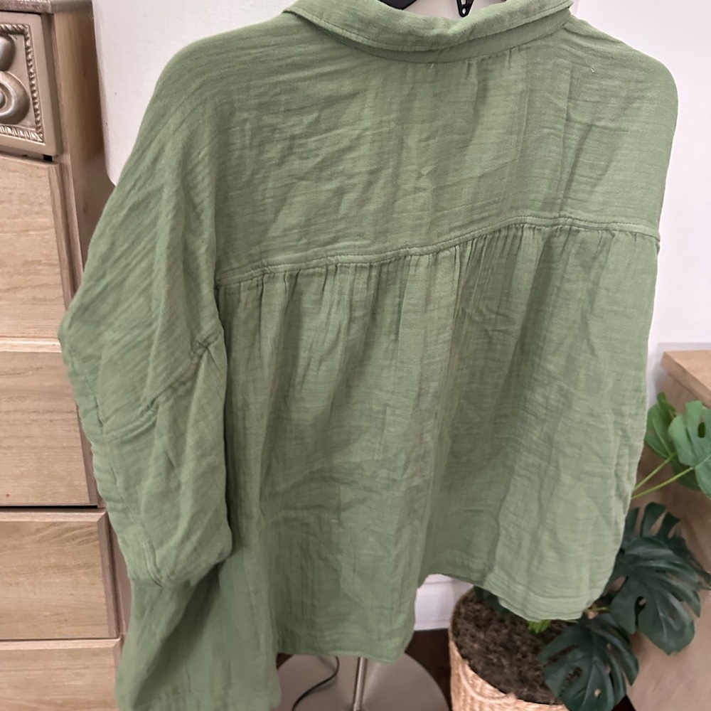 Old navy women’s cropped shirt gauze NWOT cotton - Picture 2 of 11